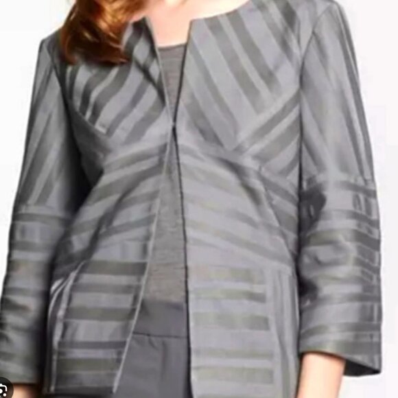 Lafayette 148 Gray Striped Hook & Eye 3/4 Sleeve Leather Jacket | Size 18 - Picture 3 of 9